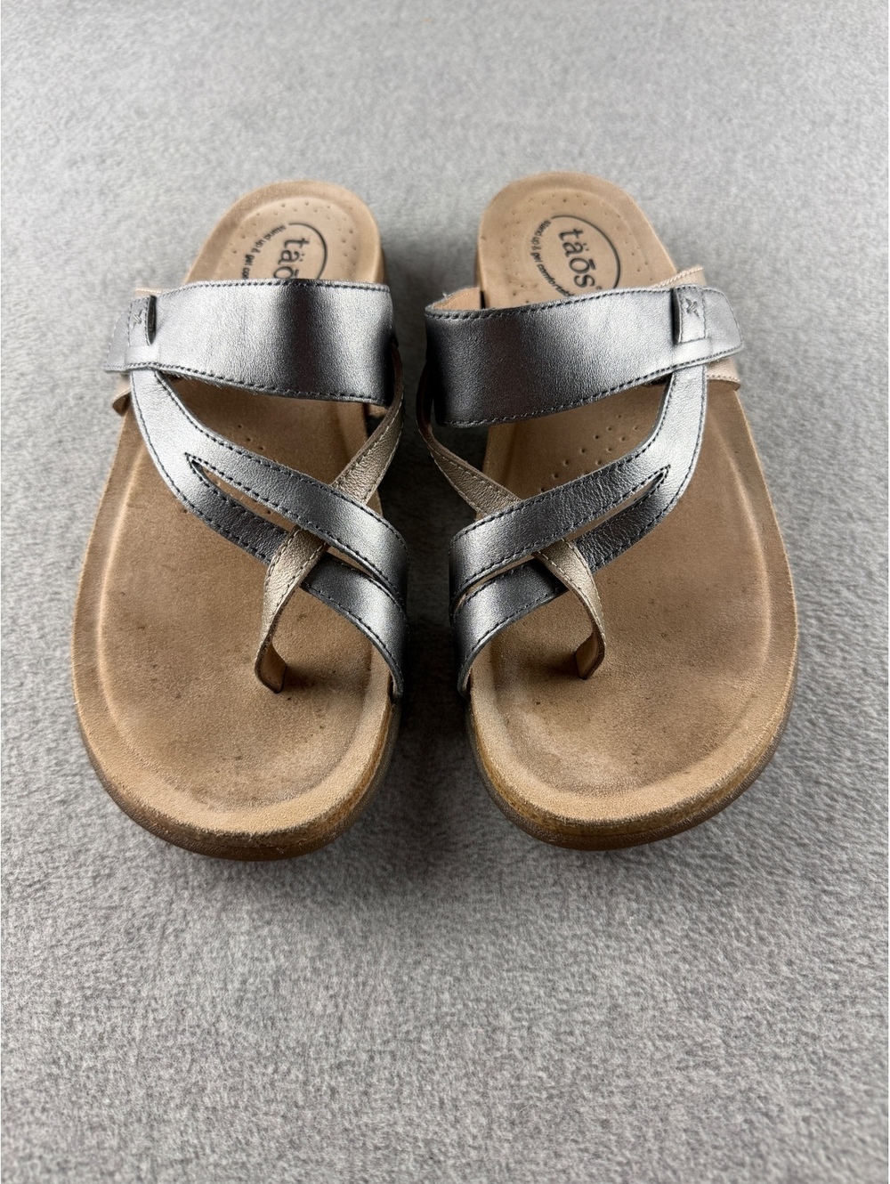 Taos Women's perfect sandal in Metallic Leather